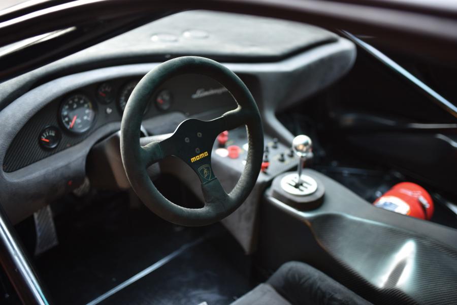Интерьер Lamborghini Diablo GT-R 2000 года  (фото 30 из 46)